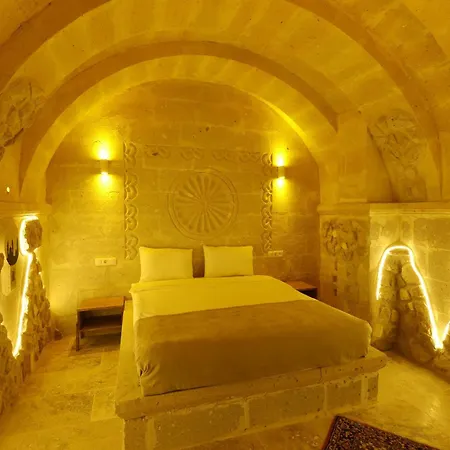 Cappdocia Tughan Cave 우치사르