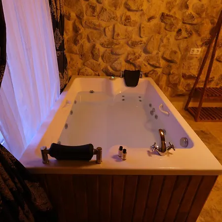 Cappadocia Tughan Stone House Отель *