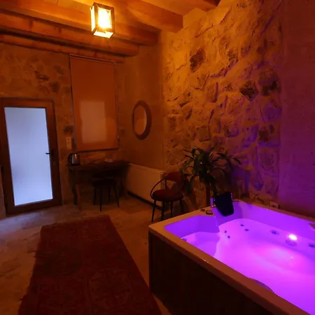 Отель Cappadocia Tughan Stone House *