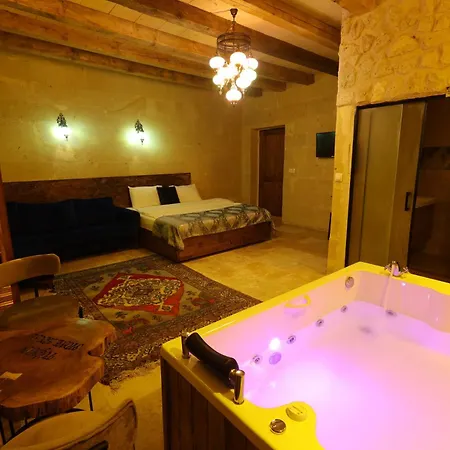 Cappdocia Tughan Cave * Üchisar