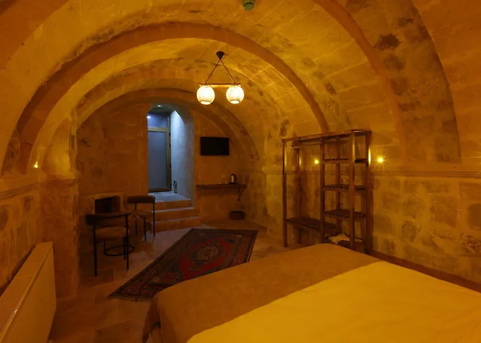 Cappdocia Tughan Cave Üchisar