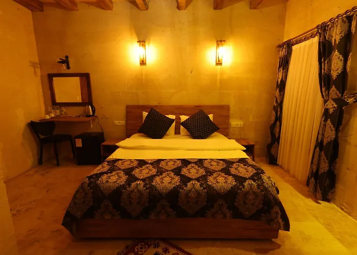 Cappdocia Tughan Cave Üchisar